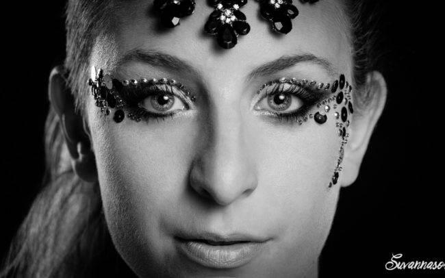 photographe genève séance photo femme maquilleuse maquillage make up shooting noir blanc portrait