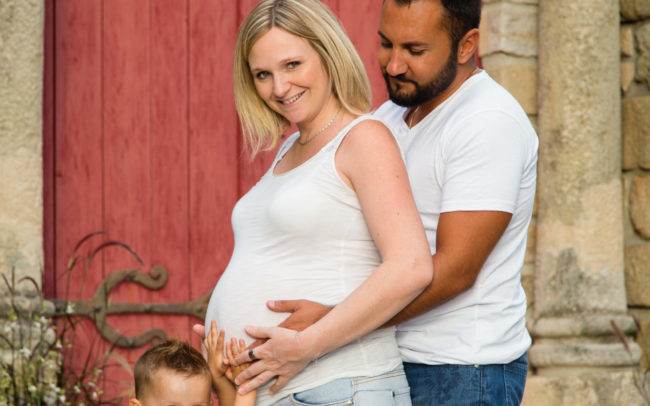 photographe genève maquillage maquilleuse coiffure make up beauty grossesse bebe enceinte exterieur couple famille