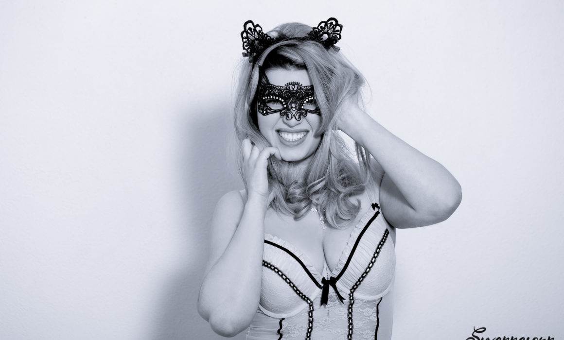 séance photo genève geneva photographe maquillage maquilleuse portrait nb noir blanc femme lingerie