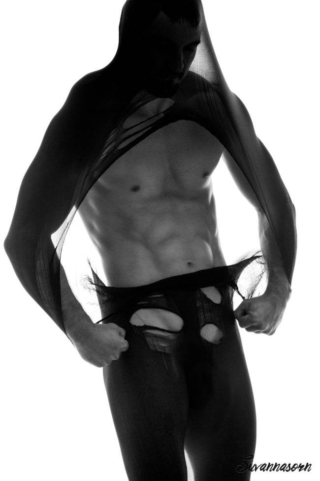 homme séance photo photographe genève sexy nu artistique collant art shooting noir blanc